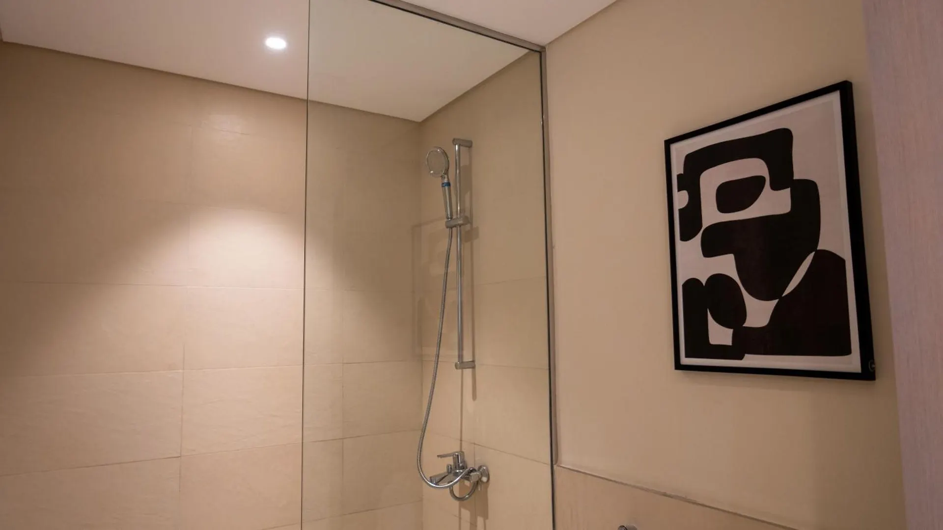 Noor Homes - Luxury Approved By The Department Of Culture And Tourism, Abu Dhabi In Yas Island 0*,